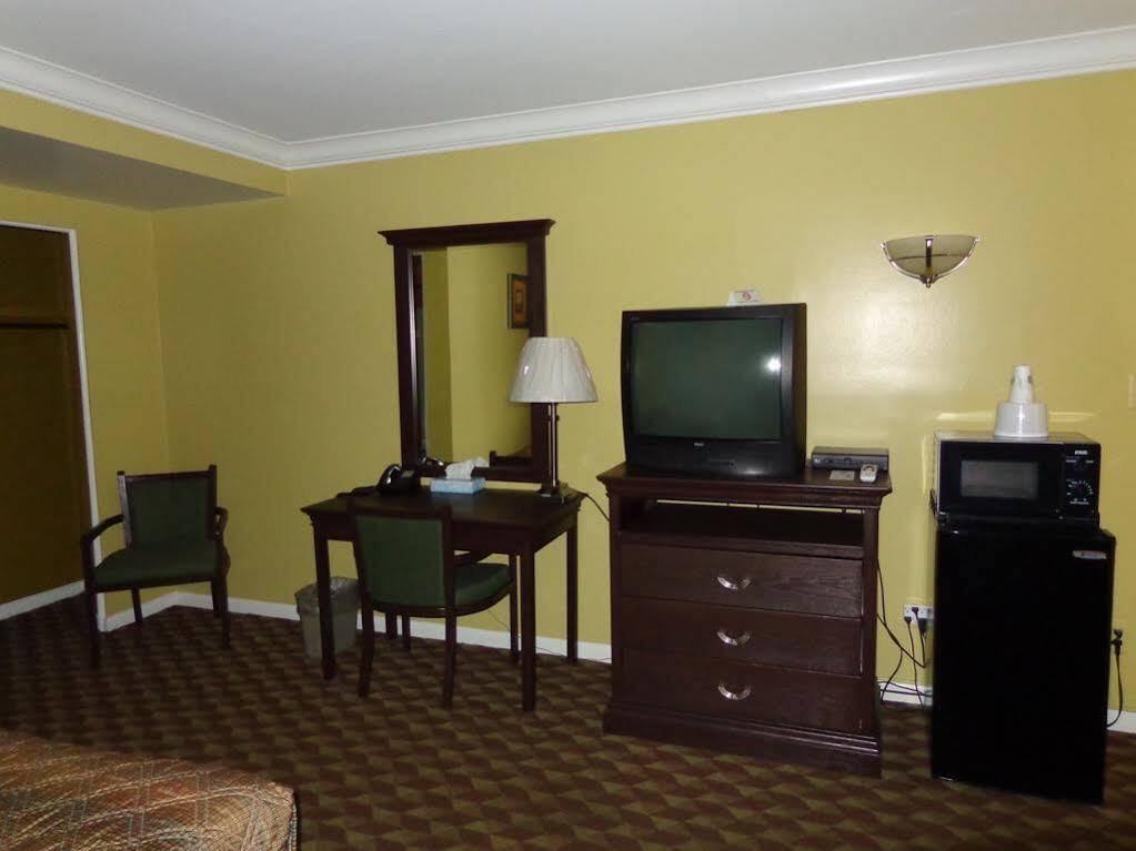 Spartan Motel - Rochester Bagian luar foto