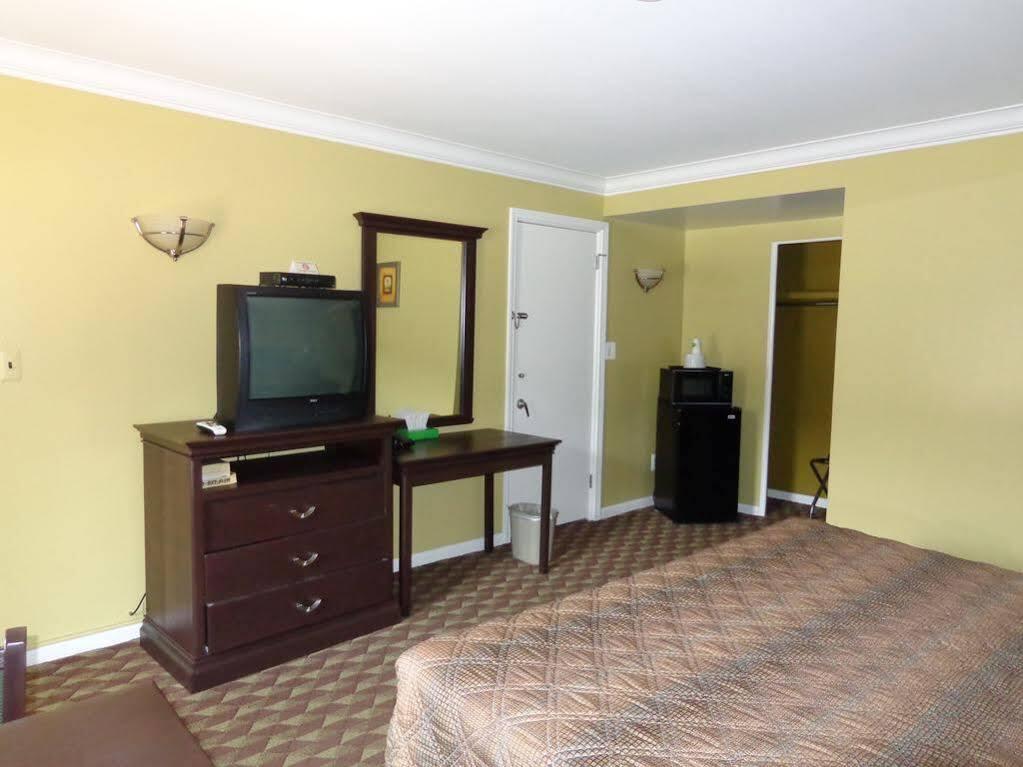 Spartan Motel - Rochester Bagian luar foto